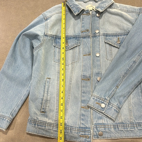 Universal Thread Denim Jacket - Picture 5 of 9